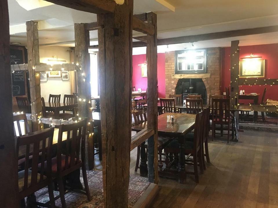 The Bear Inn Hodnet Exteriér fotografie